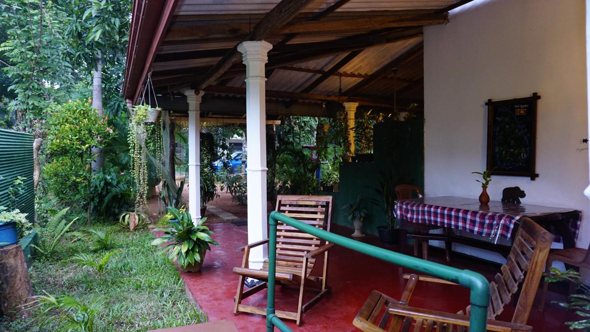 Namal Homestay Szigirija Kültér fotó